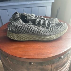 Nobull Knit Runner black/army green